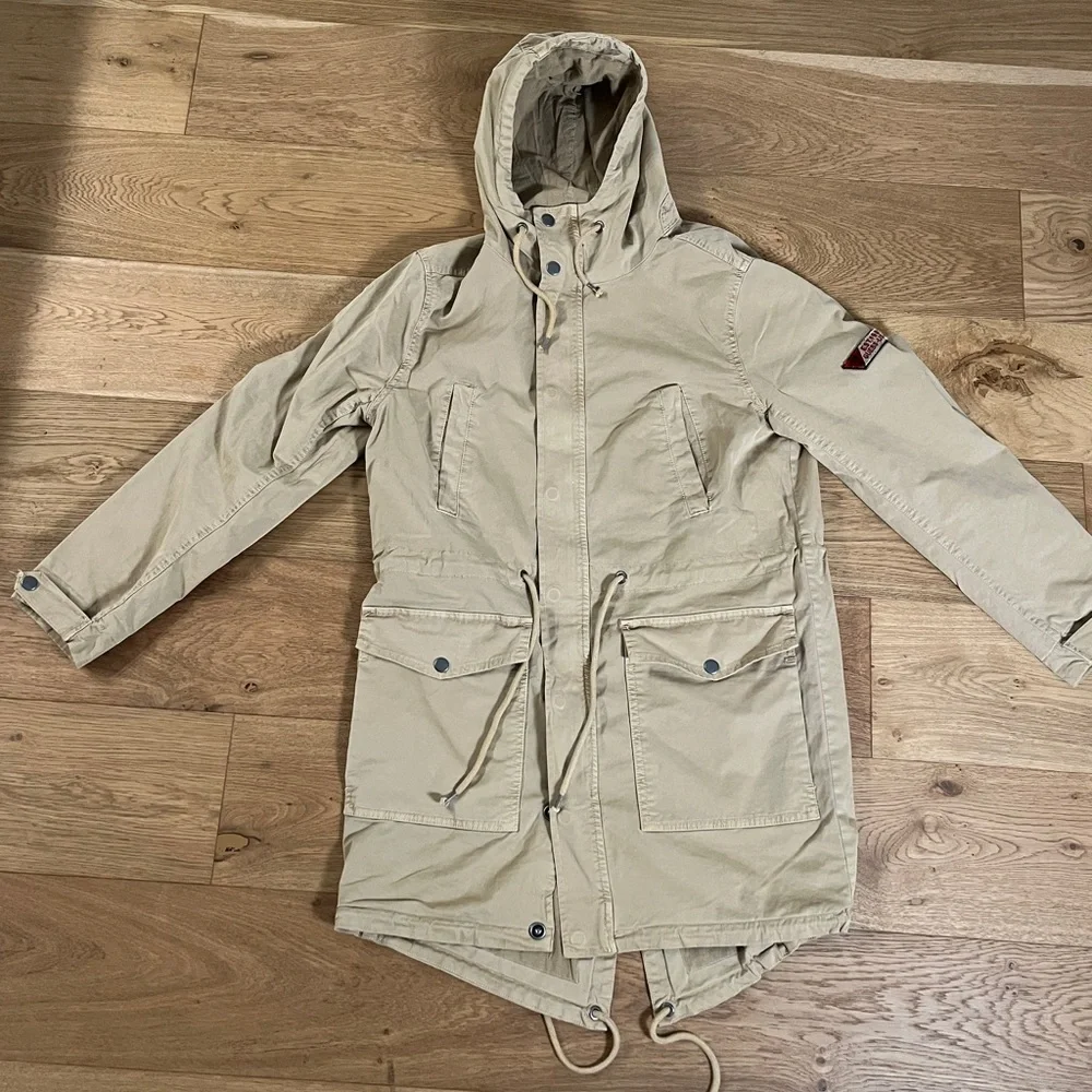 Guess Jacket - Picture 1 of 8